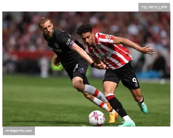 战术述评:曼联平布伦特福德暴露的中场脱节与后场出球困境